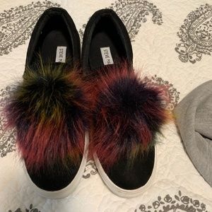 Steve Madden pom pom shoes